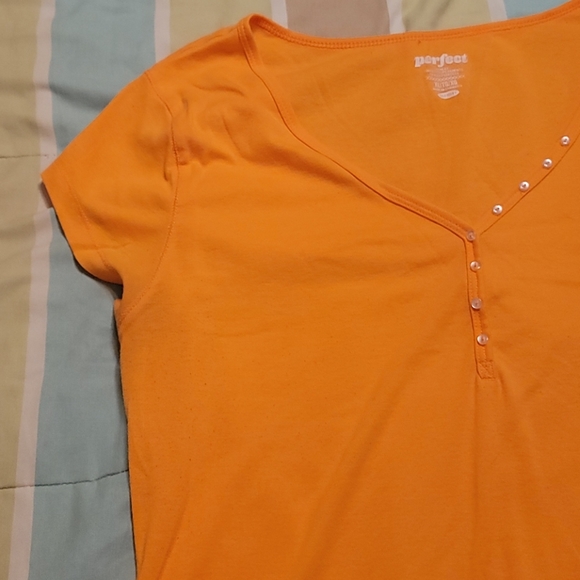 Top - Picture 3 of 3